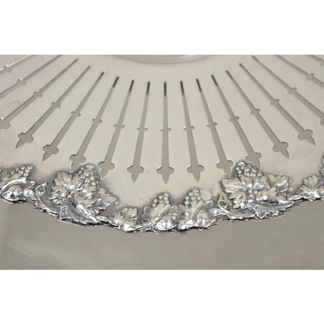 Metal Early 20th Century English Edwardian Grapevine Repousse Silver Plated "P" Round Serving Platter For Sale - Image 7 of 10