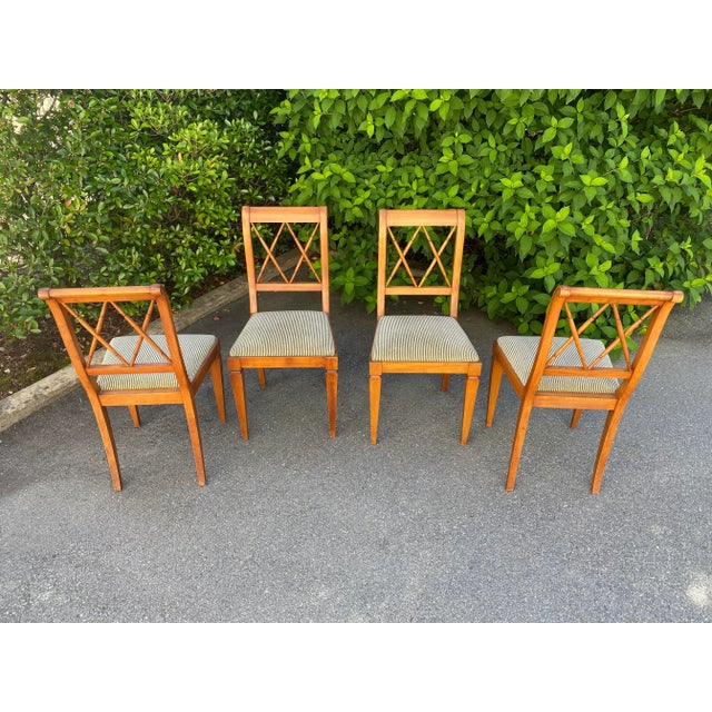 This is a wonderful set of four vintage occasional chairs. They also would make great game chairs around a card table....