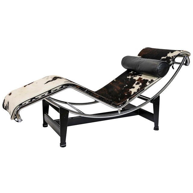 Vintage Le Corbusier, Pierre Jeanneret, Charlotte Perriand chaise lounge LC4 created in 1928's. Manufactured by Cassina...