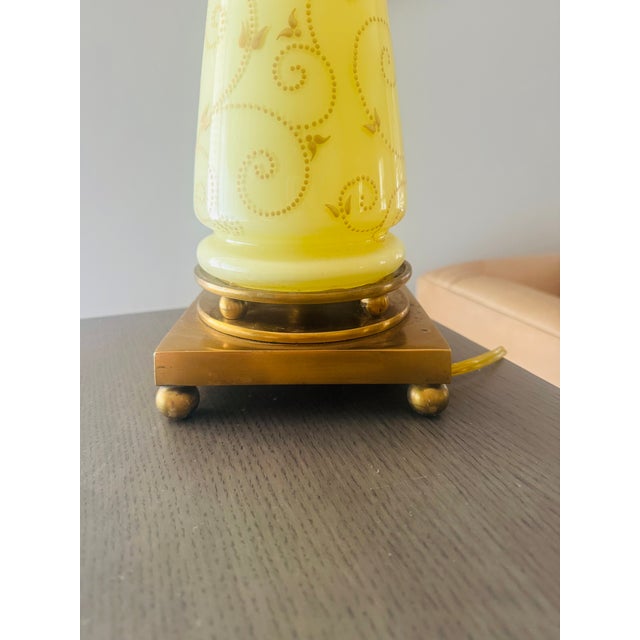 Hollywood Regency Currey & Company Opaline Murano-Style Art Glass Lamp With Original Shade For Sale - Image 3 of 4