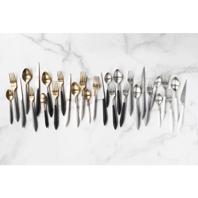 VIETRI VIETRI Ares Argento & Light Gray Five-Piece Place Setting For Sale - Image 4 of 7