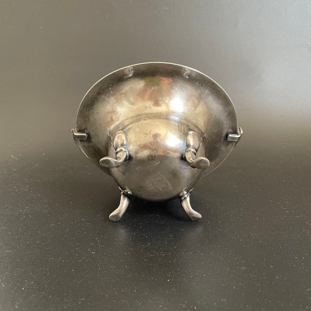 Empire Silver Co Silverplate Footed Serving Bowl With Greek Key Handle For Sale In Las Vegas - Image 6 of 11
