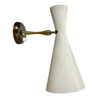 Brass and Metal Diabolo Theatre Wall Light in the style of Gio Ponti and Stilnovo, Italy, 1950s For Sale