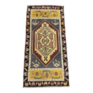 Turkish Yastik Rug 1'5" x 2'11" For Sale
