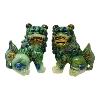 Grandmillennial 12” Mid-Century Japanese Shishi Foo Dogs in Vivid Sancai Glaze - Pair For Sale