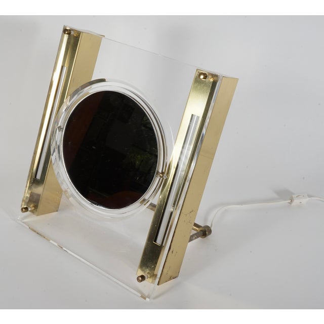 Vintage Rialto New York Mid-Century Modern Lucite Lighted Vanity Mirror For Sale In Miami - Image 6 of 13