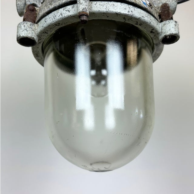 Industrial Grey Cast Aluminium Explosion Proof Lamp from Elektrosvit, 1970s For Sale - Image 4 of 18