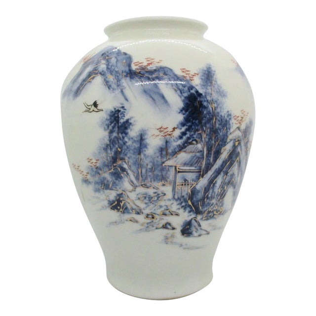 Early 20th Century Chinese Porcelain White and Green Glazed Meiping Vase For Sale