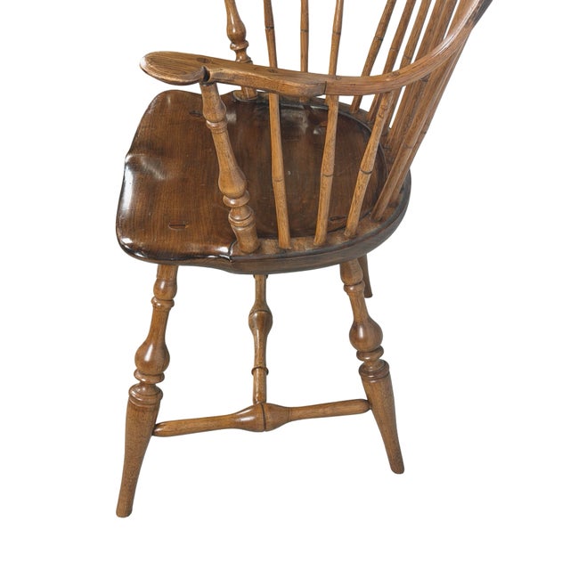 Antique Continuous-Arm Windsor Spindle-Back Wooden Armchair For Sale - Image 14 of 18