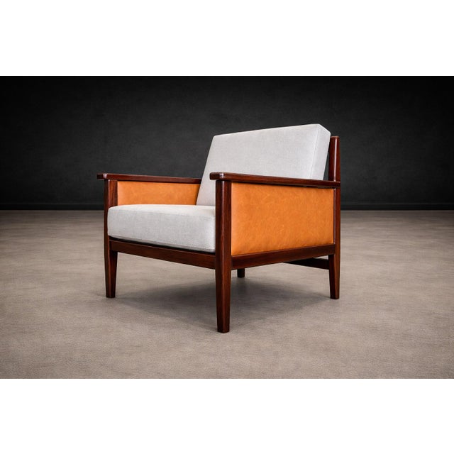 Off-white Brazilian Modern Armchair in Rosewood, Leather & Linen, Fatima, 1960s For Sale - Image 8 of 12