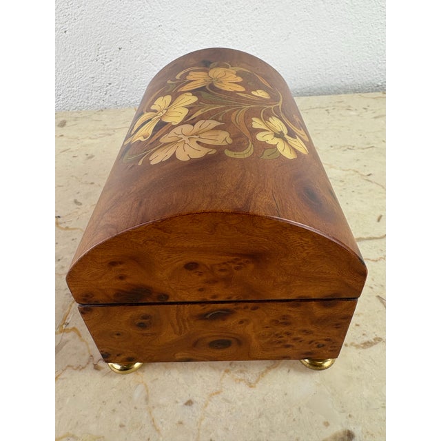 1990s Handsome Italian Handcrafted Inlaid Burled Walnut Music Box For Sale - Image 5 of 12