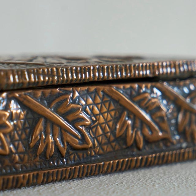 Copper Decorative Art Deco Box in Hand Hammered Copper, 1930s For Sale - Image 8 of 12