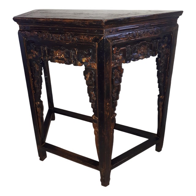 Chinese Console Table in Lacquered Wood For Sale