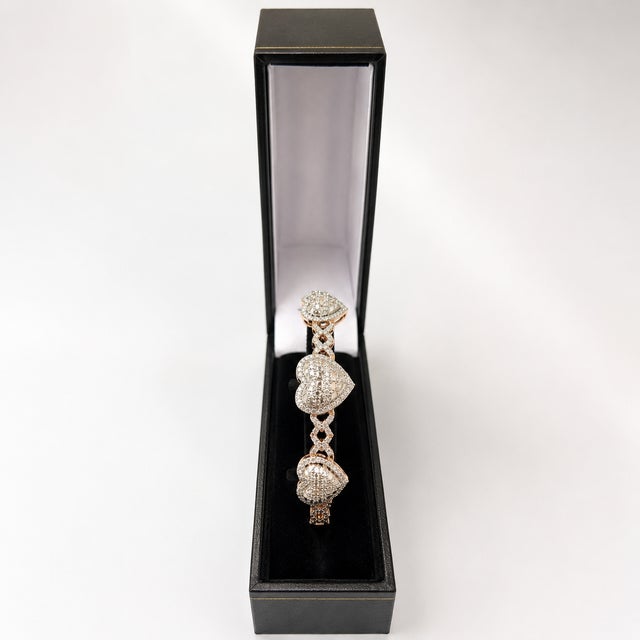 Modern 10k Rose Gold 1-1/3 CTTW Natural Diamond Heart Bangle Bracelet For Sale - Image 3 of 5