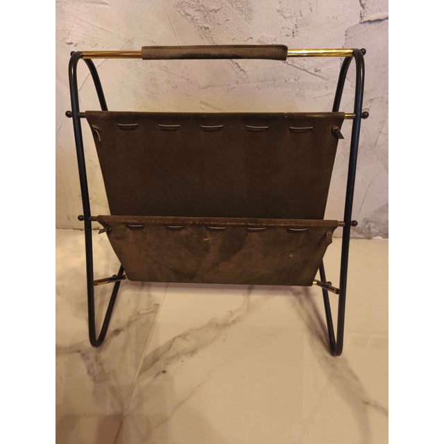 Mid-Century Modern Three-Tier Newspaper Rack in Brass and Leather, 1960s For Sale - Image 4 of 9
