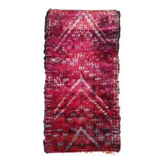 Vintage Beni M’Guild Moroccan Rug – Deep Red Tribal Wool Carpet – Long Gallery Runner For Sale