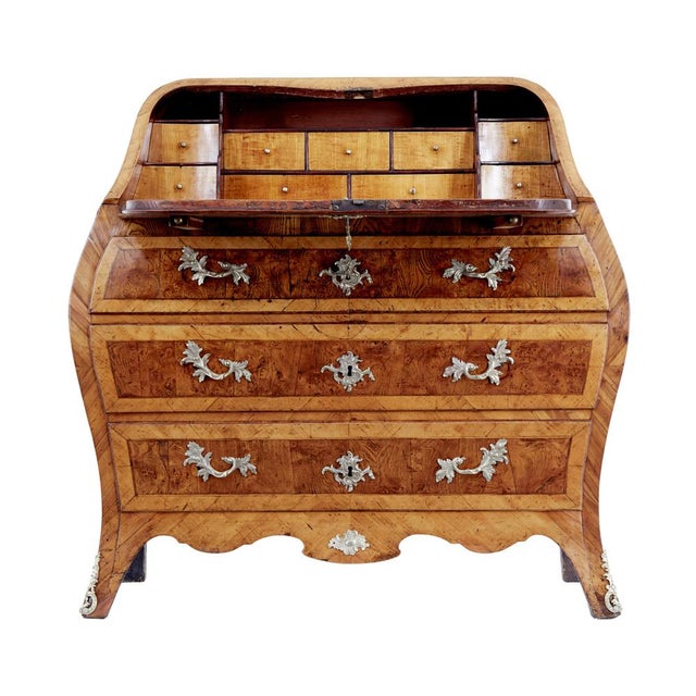 18th Century Rococo Yew and Elm Bureau Secretaire For Sale - Image 4 of 16
