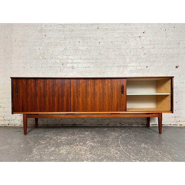 Troeds of Sweden Nils Jonsson 'Cortina' Rosewood Credenza for Troeds Bjärnum, 1960s, Denmark For Sale - Image 4 of 18