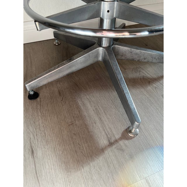 1960s Vintage Industrial Neolt Italian Lab Drafting Stool For Sale - Image 5 of 7