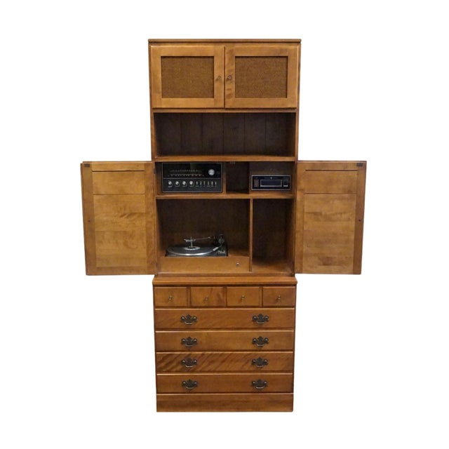 Wood Ethan Allen Rare Heirloom Nutmeg Maple CRP Custom Room Plan 30" Shutter Door Radio Cabinet W. HiFi Turntable 10-4510p / 10-4039 For Sale - Image 7 of 18