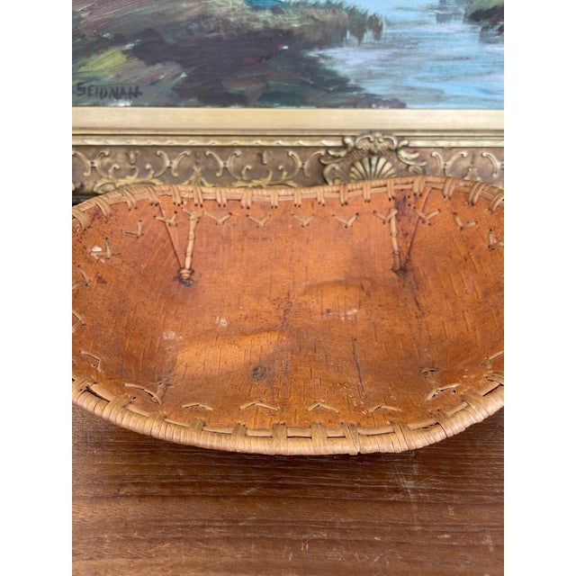 Mid 20th Century Vintage Likely Native American Birch Bark and Sweetgrass Hand-Sewn Bowl For Sale - Image 5 of 9