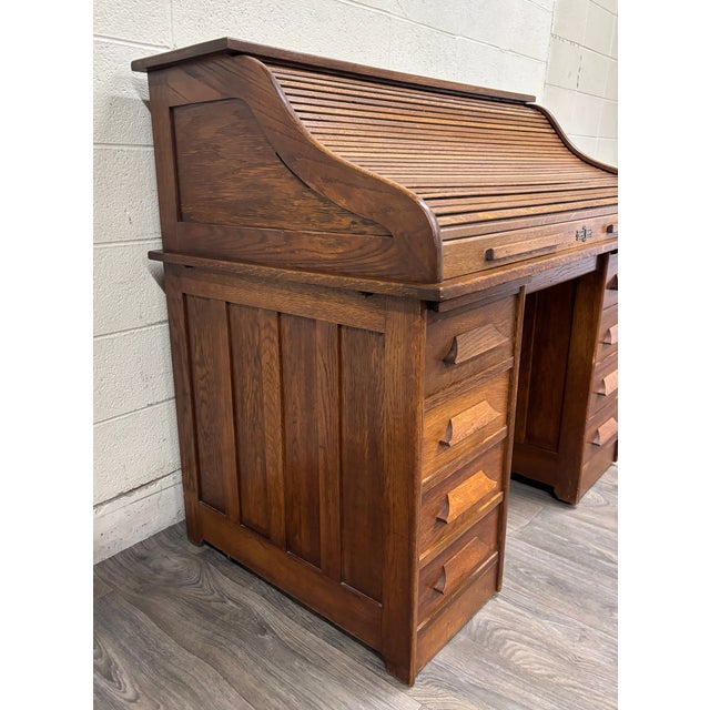 Antique American Mission Arts and Crafts Quarter Sawn White Oak Roll Top Desk For Sale In Kansas City - Image 6 of 14