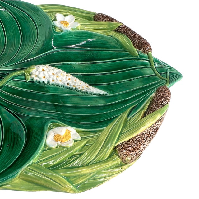 A George Jones Majolica Kingfisher on Lily Pad Luncheon Tray, English, Ca. 1875 For Sale - Image 6 of 12