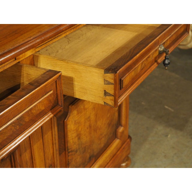 French Louis Philippe Style Walnut Bibliotheque Bookcase, Circa 1900s For Sale - Image 12 of 18