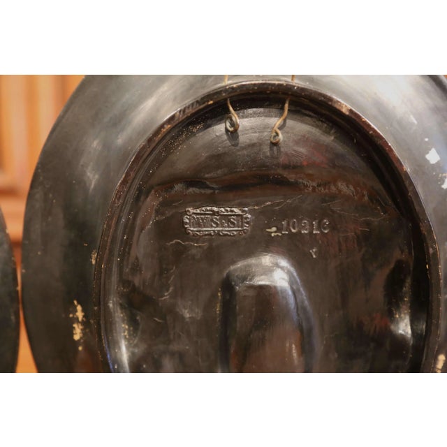 Early 20th Century French Hand-Painted Oval Decorative Wall Platters - a Pair For Sale - Image 10 of 11