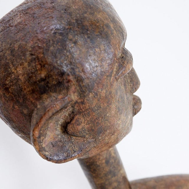 Congolese Carved Wooden Statue, 1960s For Sale - Image 11 of 12