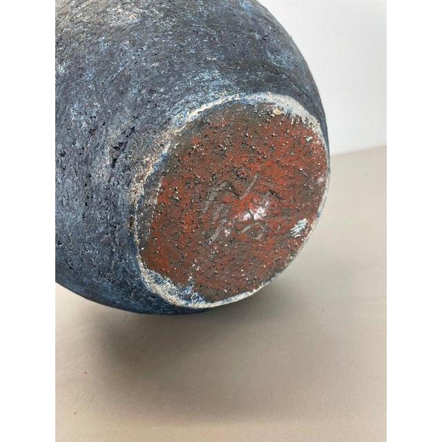 German Ceramic Studio Pottery Object by Gerhard Liebenthron, 1981 For Sale - Image 16 of 18