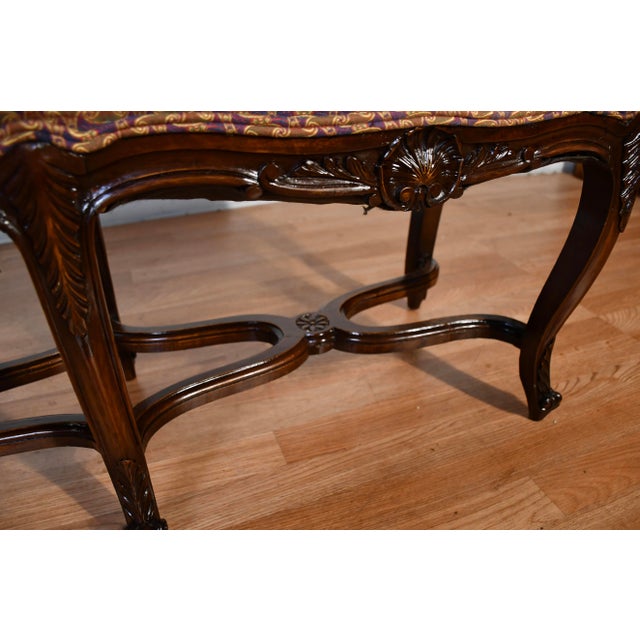 1910s Antique French Louis XV Walnut Hand Carved Window Bench / New Upholstery For Sale - Image 11 of 16