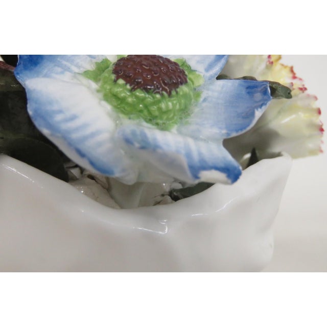 White Cotsworld English Bone China Floral Arrangement Pedestal Bowl Figurine 5053b For Sale - Image 8 of 11