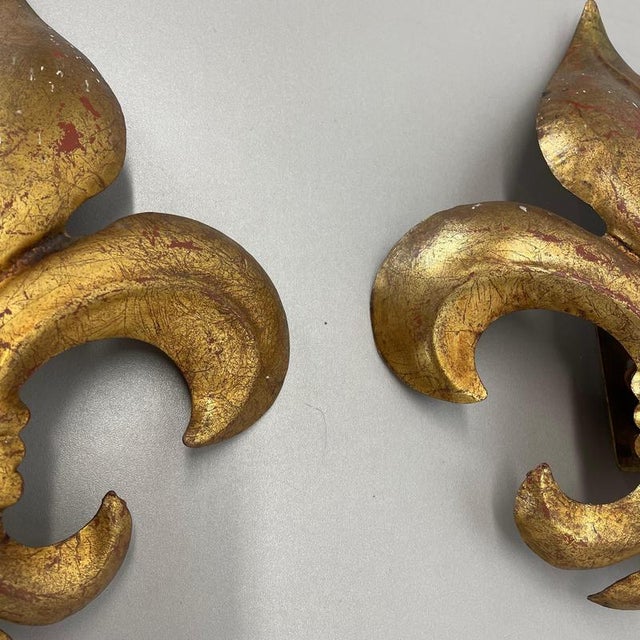 Vintage French Golden Florentiner Lily Wall Lights by Hans Kögl, 1970s, Set of 2 For Sale - Image 14 of 18
