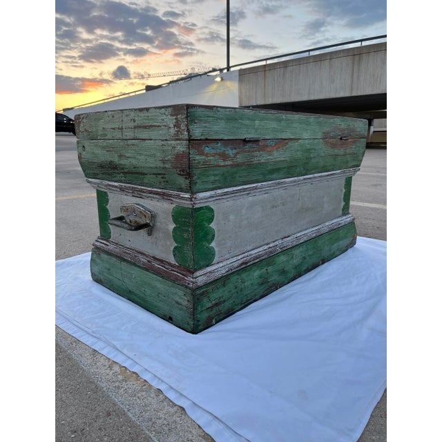 Antique Carpenter’s Chest in Solid Pine For Sale - Image 11 of 13