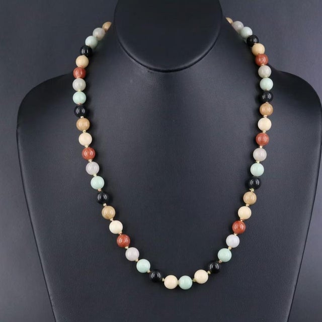 Contemporary Gumps 14k Gold Clasp Jadeite Nephrite Jade Beads Necklace Multicolor Estate Vintage For Sale - Image 3 of 13