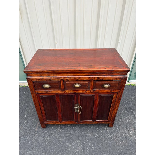 A beautiful piece of Rosewood furniture from the early 20th century. Chinese in origin, this piece displays Ming styles...
