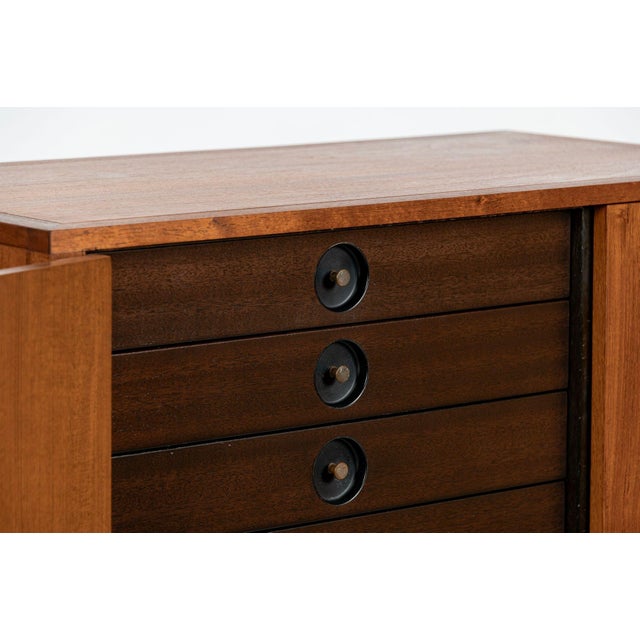 Mid-Century Modern Gentleman’s Cabinet or Dresser by Harvey Probber, Circa 1965 For Sale - Image 11 of 18