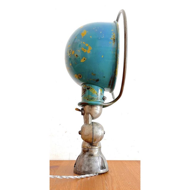 The French lighting company Jieldé was born from an idea of ​​the head of the Lionese industrial workshop Jean Louis...