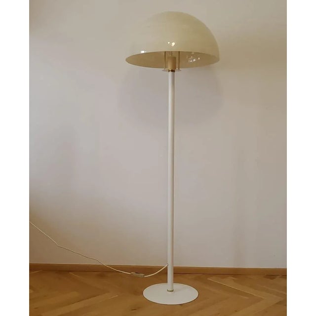 White Mid-Century Mushroom Floor Lamp, Italy, 1970s For Sale - Image 8 of 10