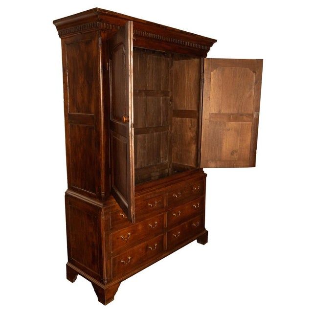 Antique 18thC Georgian Oak Welsh Livery Housekeepers Press Cupboard Cabinet 1740 For Sale - Image 4 of 12