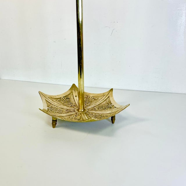 1950s Vintage English Chippendale Hollywood Regency Brass Trompe L’Oeil Umbrella Stand For Sale - Image 12 of 13