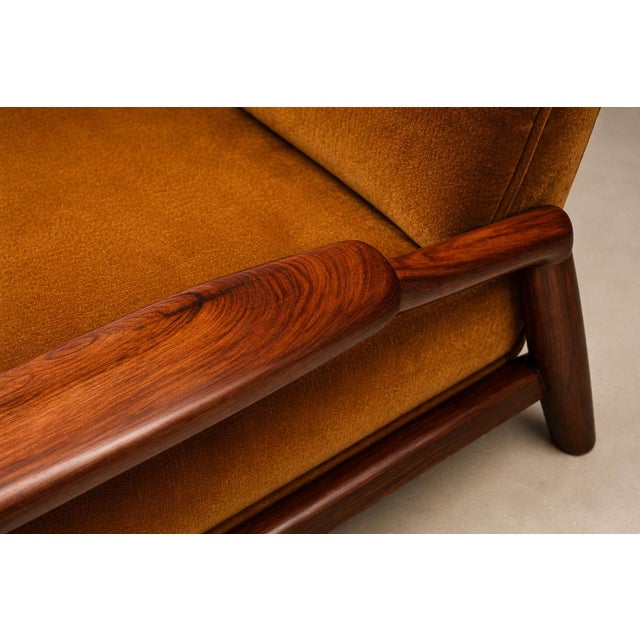 Giuseppe Scapinelli Pair of Armchairs in Caviúna & Burnt Caramel Mohair Velvet, Brazil, 1950s For Sale In New York - Image 6 of 18
