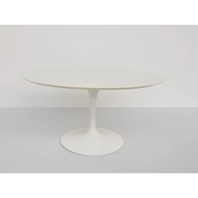 Tulip Table by Eero Saarinen for Knoll International, 1957, in Very Good conditions. Designed 1950 to 1959 This piece has...