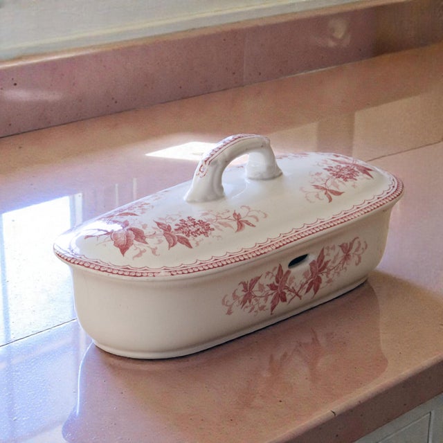 Antique Comb Holder in Dutch Ironstone from Maestricht, 1886 For Sale - Image 3 of 9