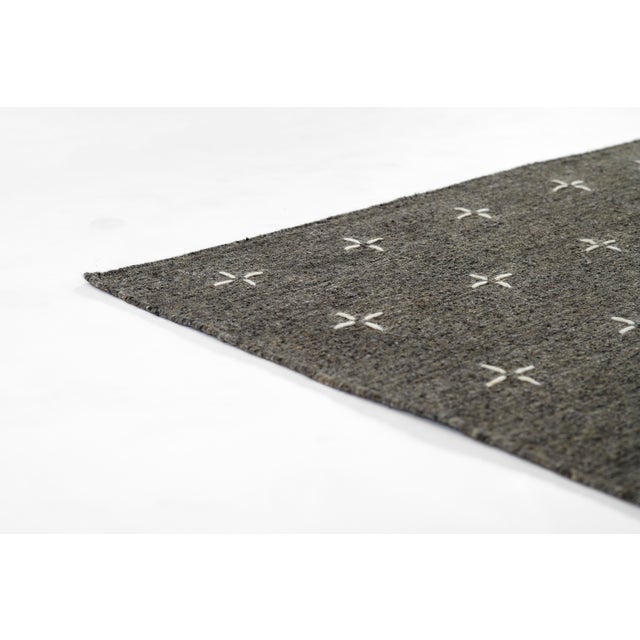 Momeni Oliver Charcoal Hand Loomed Area Rug 8' X 10' For Sale In Atlanta - Image 6 of 9