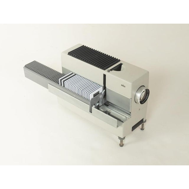 D 40 Slide Projector by Dieter Rams for Braun For Sale - Image 3 of 18