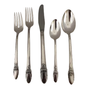 Rogers Brother’s First Love Silverplate Flatware Service for 12