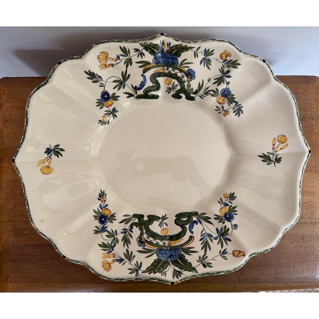1960’s Italian Faience Majolica Tureen With Lid, Ladle, and Underplate For Sale - Image 9 of 11