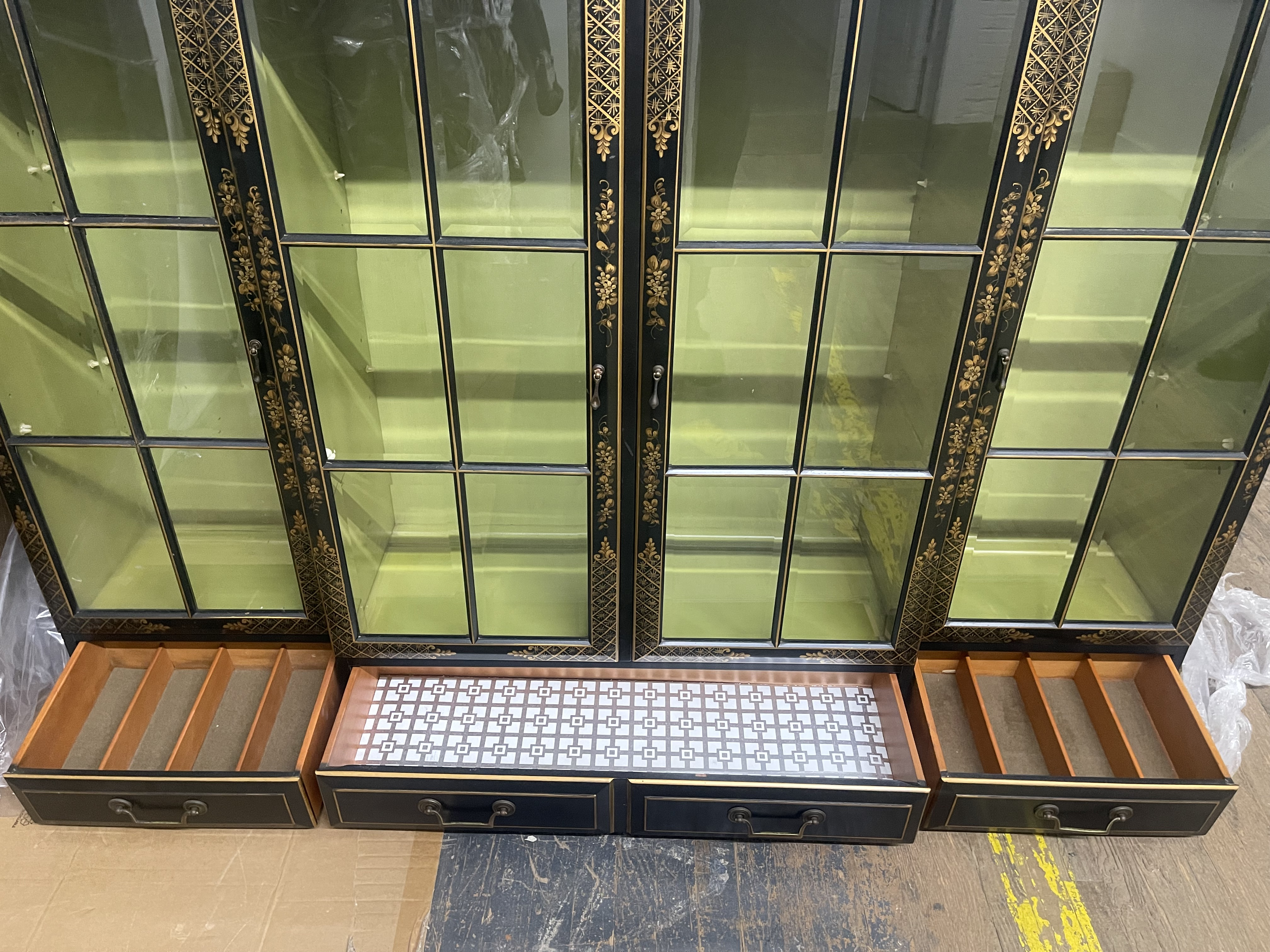 ◇◇ RETRO ビンテージ チャイナキャビネット B ◇◇ 1980s Vintage Union National Chinoiserie China Cabinet, Breakfront